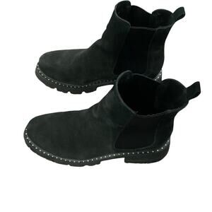 La Canadienne Caitlyn Suede Chelsea Waterproof Boots sz 8.5